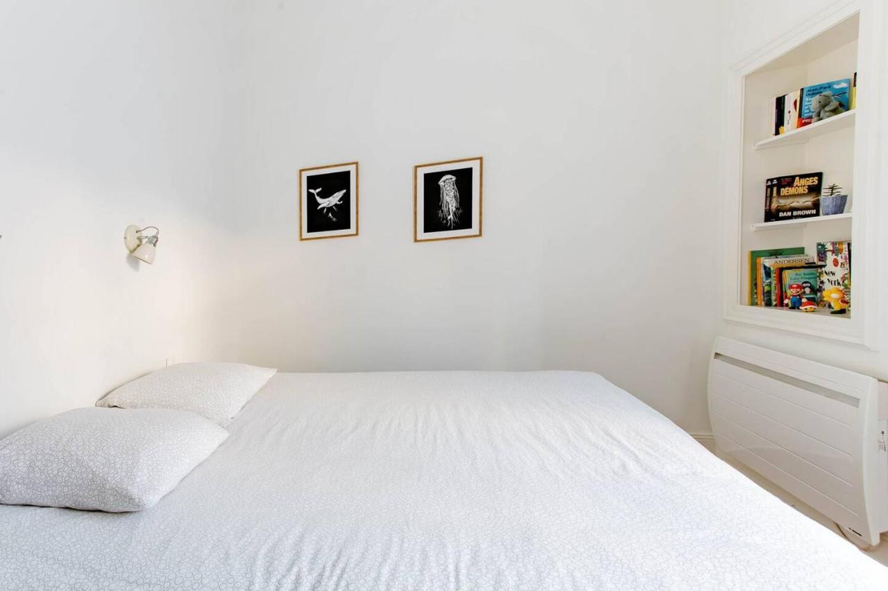 Superbe Duplex De 70M2 Avec 2 Chambres En Hyper Centre Au Calme Sur Cour Classe 3 Etoiles Avec Parking En Option La Rochelle  Exteriér fotografie